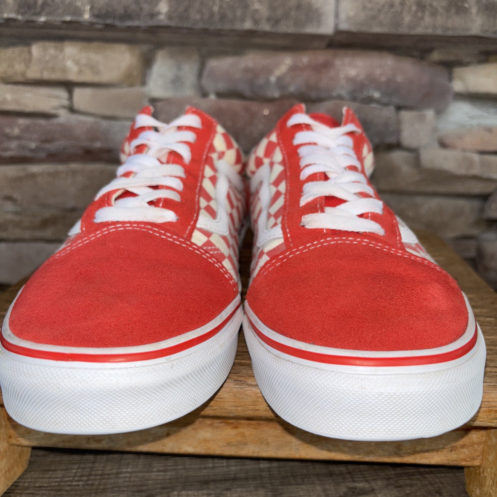VANS Red and White Checkered Lace Up Retro Sneakers Size Mens 12 Suede Top/Back thumbnail 2