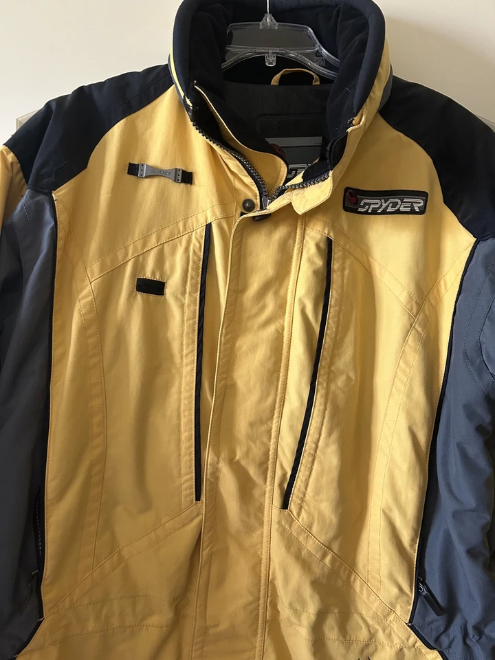 Chaqueta de esquí para nieve aislada Spyder para hombre talla grande Foto 2 de 4