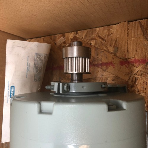 Leeson AC Single-Phase Electric Motor 1/2 HP RPM 840 NEW - Picture 4 of 4