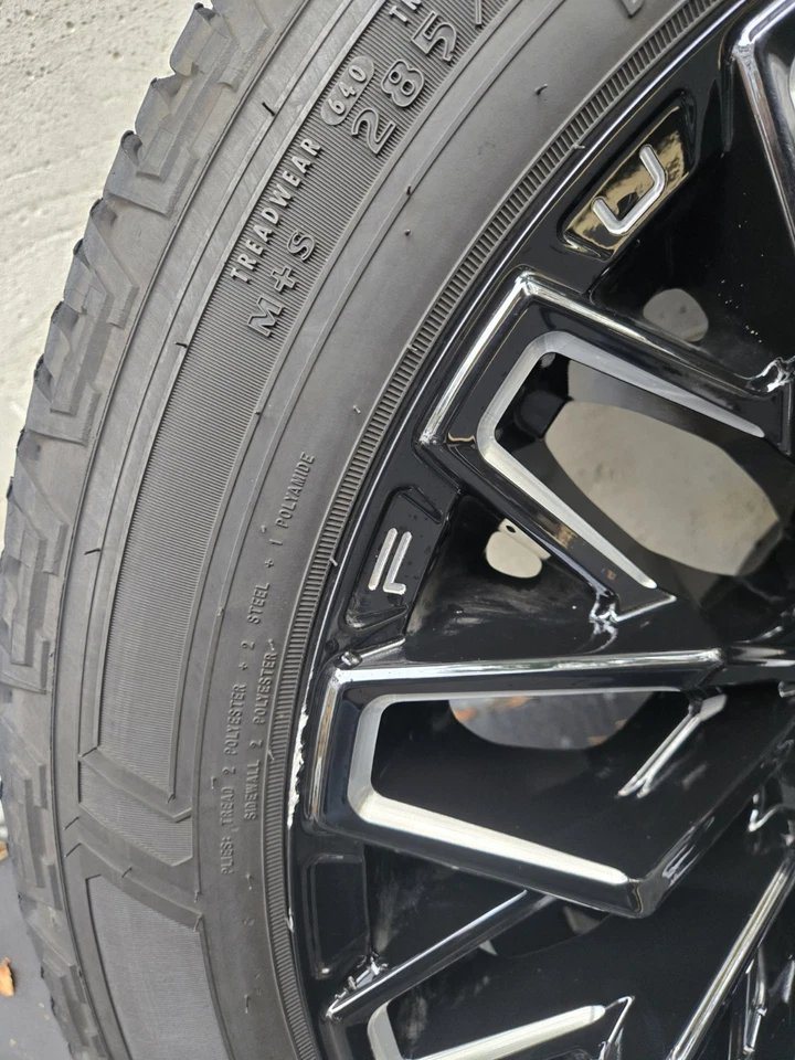 Llanta negra 22 pulgadas Chevy GMC Truck 2500 3500 8x180 Lug Fuel Strike 22x10 Foto 4 de 4