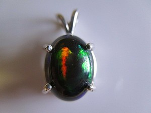 Welo-Ethiopian-Black-Opal-Pendant-10x7-5mm-Oval-Gemstone-Silver-113714794462