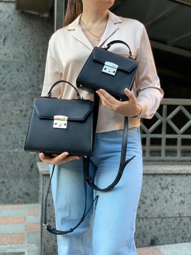 Bolso de mano bandolera de cuero de avestruz rojo para mujer - Imagen 9 de 20
