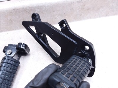 Kawasaki 500 Ninja 500R EX EX500 Front Footpeg Pegs Rest Step 2006