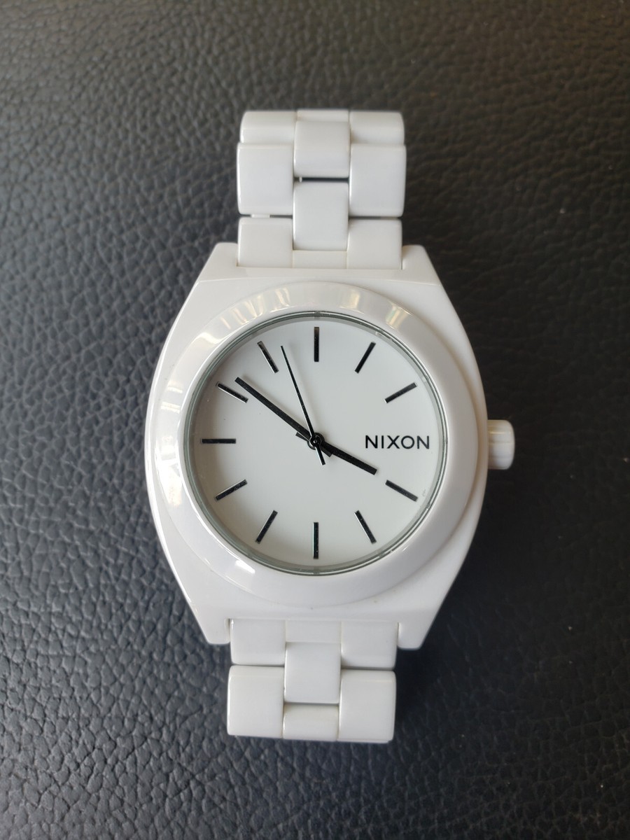 NIXON 