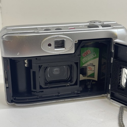 Fujifilm Zoom Date 70 V 35-70mm pellicola fotocamera punta e scatta testata e funzionante - Foto 10 di 10