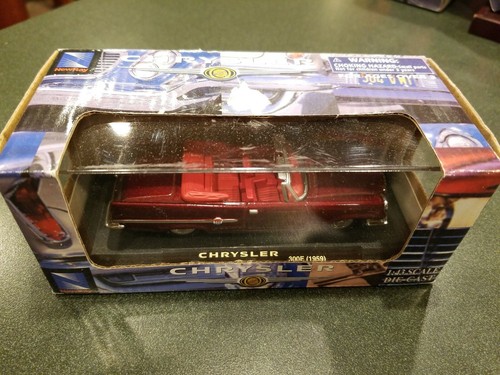 New Ray 1:43 Scale Die Cast Car - 1959 Chrysler 300E - 第 2/3 張圖片