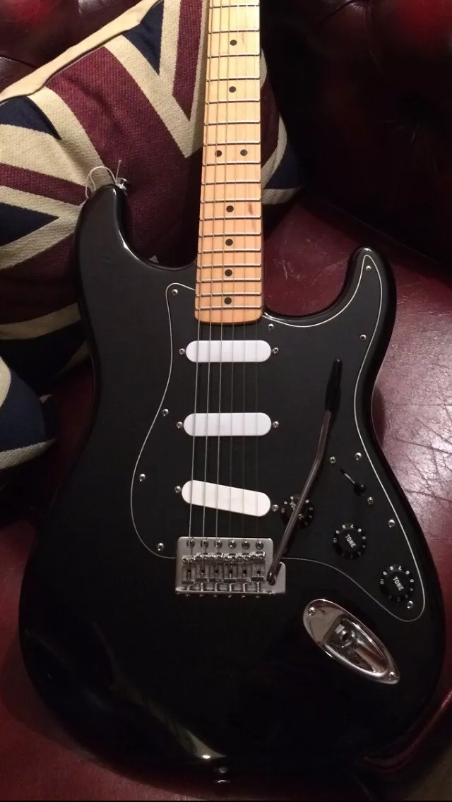 Mexican strat 2024 tremolo arm size