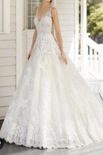 Vestido de novia modelo Claire de Rosa Clará. Sin Estrenar