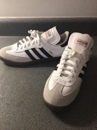 Neu Adidas Unisex Samba Indoor Sneaker, weiß/schwarz/lebendig rot - Gr. 10,5 US Herren - Bild 3 von 6