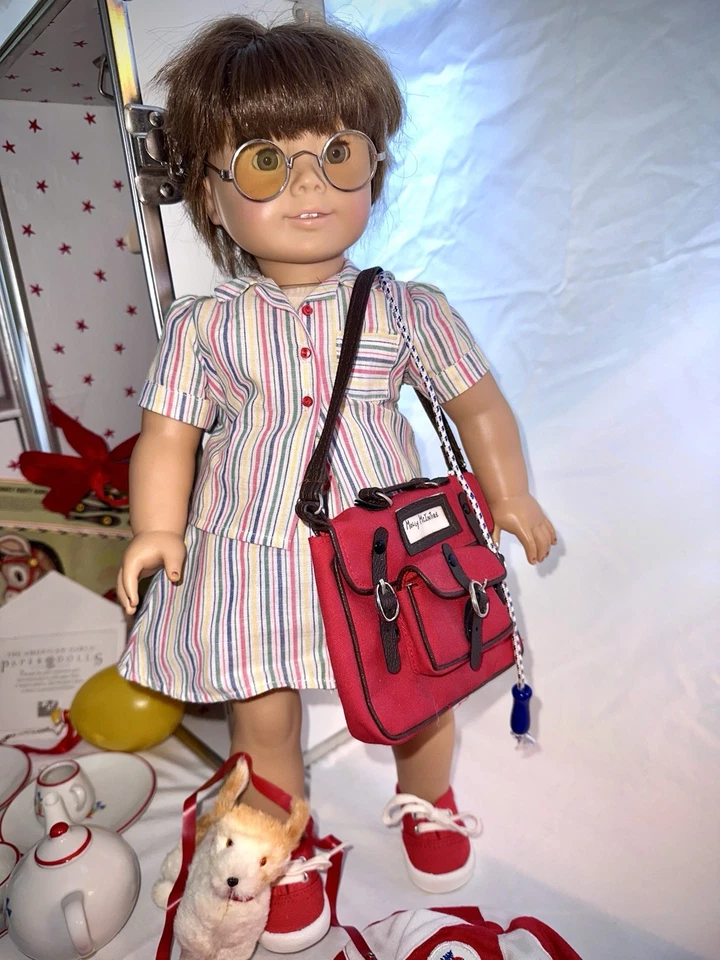 Pleasant Company American Girl Molly McIntire MASSIVE Lot – Pre-Mattel - Image 2 of 4