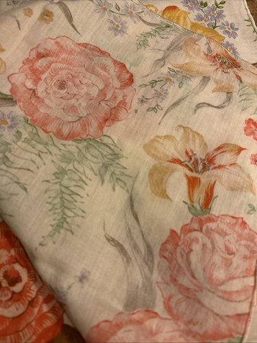 Homemade Set of 7~ 16” Square ~ Cotton Napkins ~ Multicolor Floral Print - Picture 8 of 8