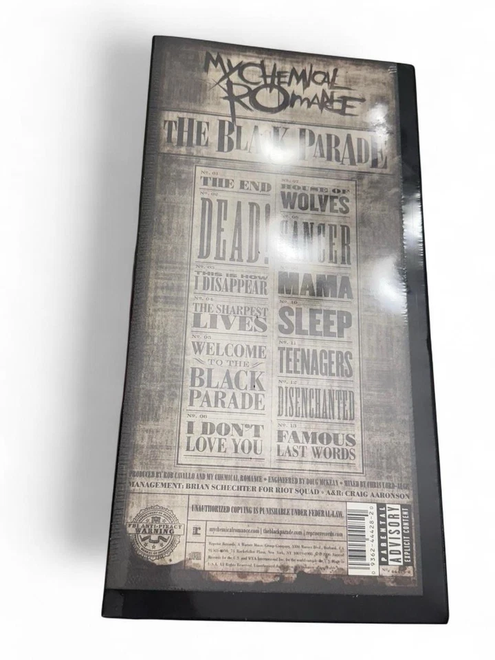 My Chemical Romance THE BLACK PARADE Box Set LIMITED EDITION CD Book NEW SEALED Foto 3 de 4