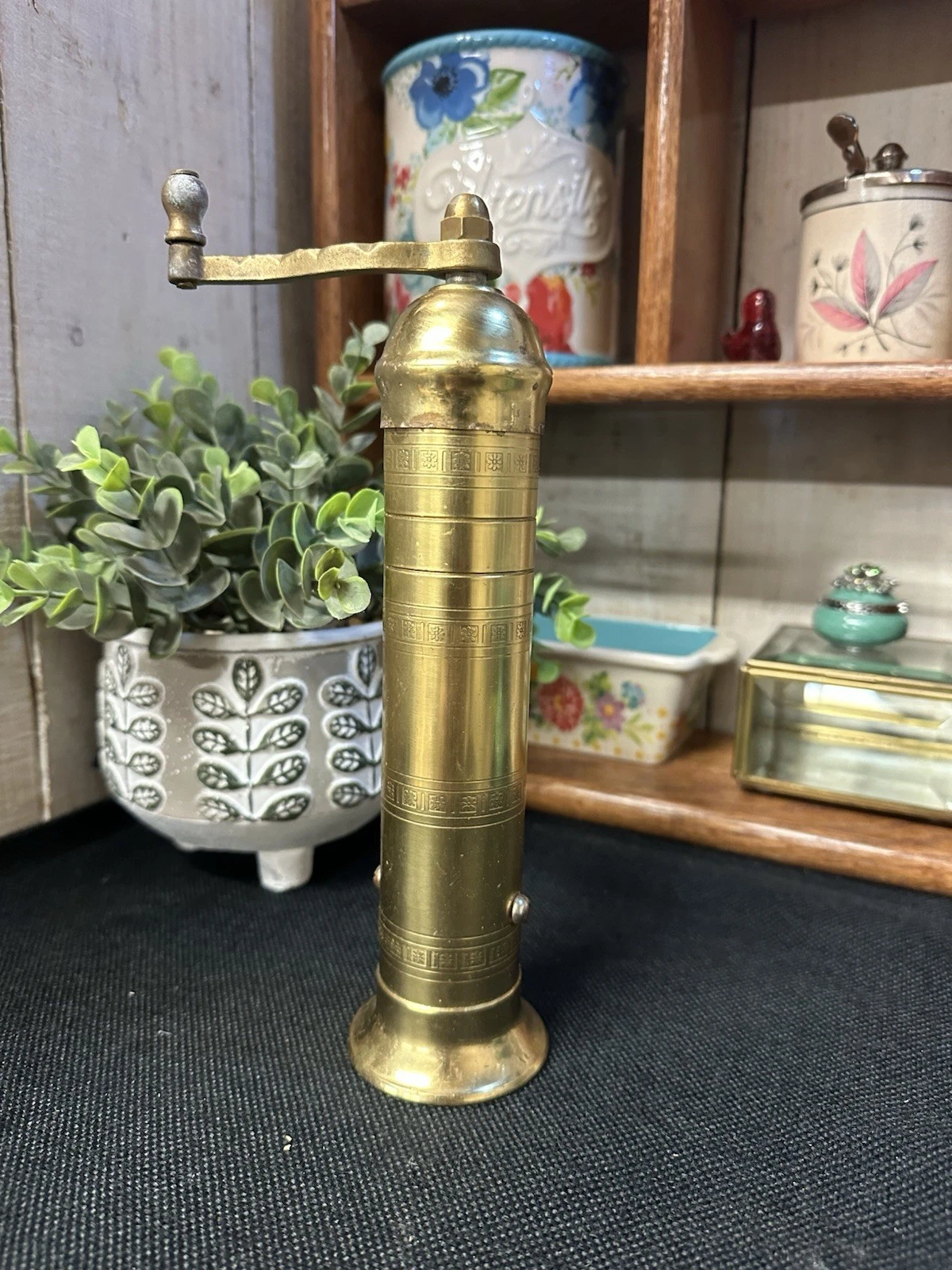 9” VTG Brass Atlas Pepper Mill Spice Hand Grinder Made In Greece
Opens in a new window or tab