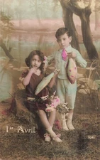 CP 1ER AVRIL PETITE FILLE GARCON POISSONS FLEURS - 36259