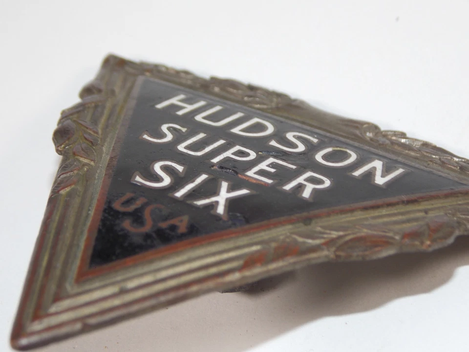 Raro 1929 Hudson Super Six R Radiador Emblema Automotriz Coche Latón Insignia Logo EE. UU. Foto 3 de 4