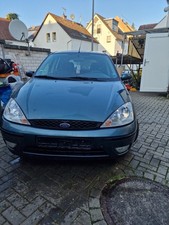 Ford Focus 1.6 Benzin Ich verkaufe mein Auto....