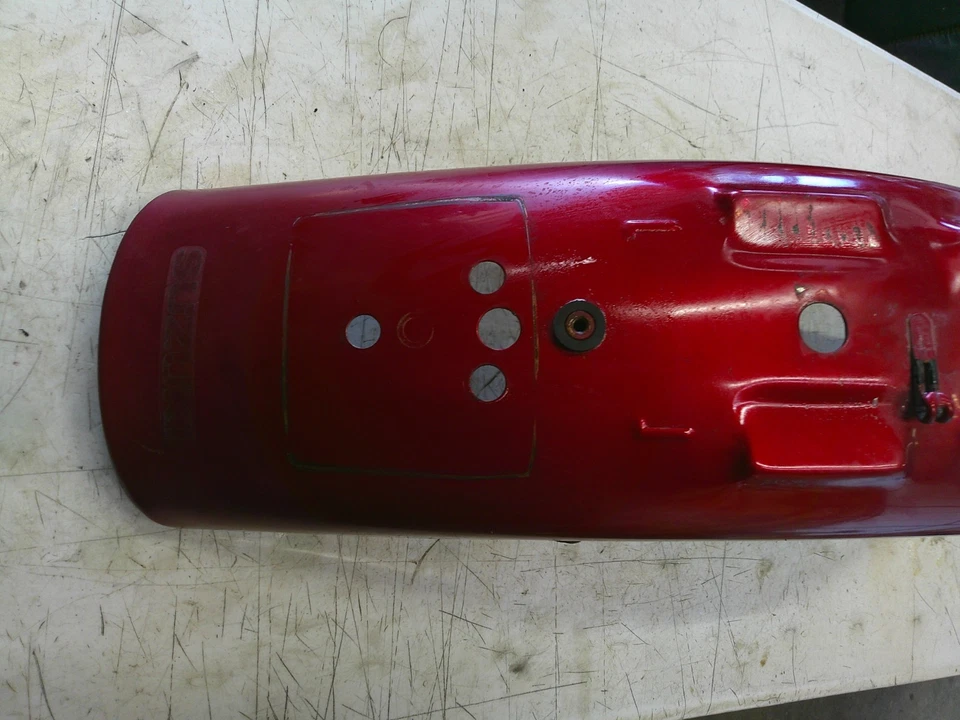 Para-lama traseiro Suzuki Savage 650 LS650 S40 1987-2015 - Imagem 2 de 4