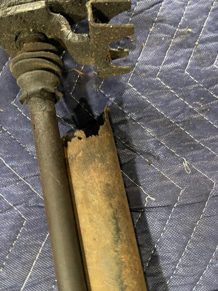 1969 DODGE A-100 PICK-UP  STEERING COLUMN HOUSING THREE ON TREE PARTS RESTORE 65 - Image 4 of 4