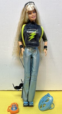 Barbie Mystery Squad Night Mission Specialist Doll w/Backpack Night Goggles 
