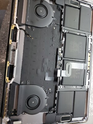 MacBook Pro A1707 15'' 2016 , Keyboard Trackpad touch bar ,Silver, please read