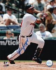 YUNEL ESCOBAR  ATLANTA BRAVES  ACTION SIGNED 8x10