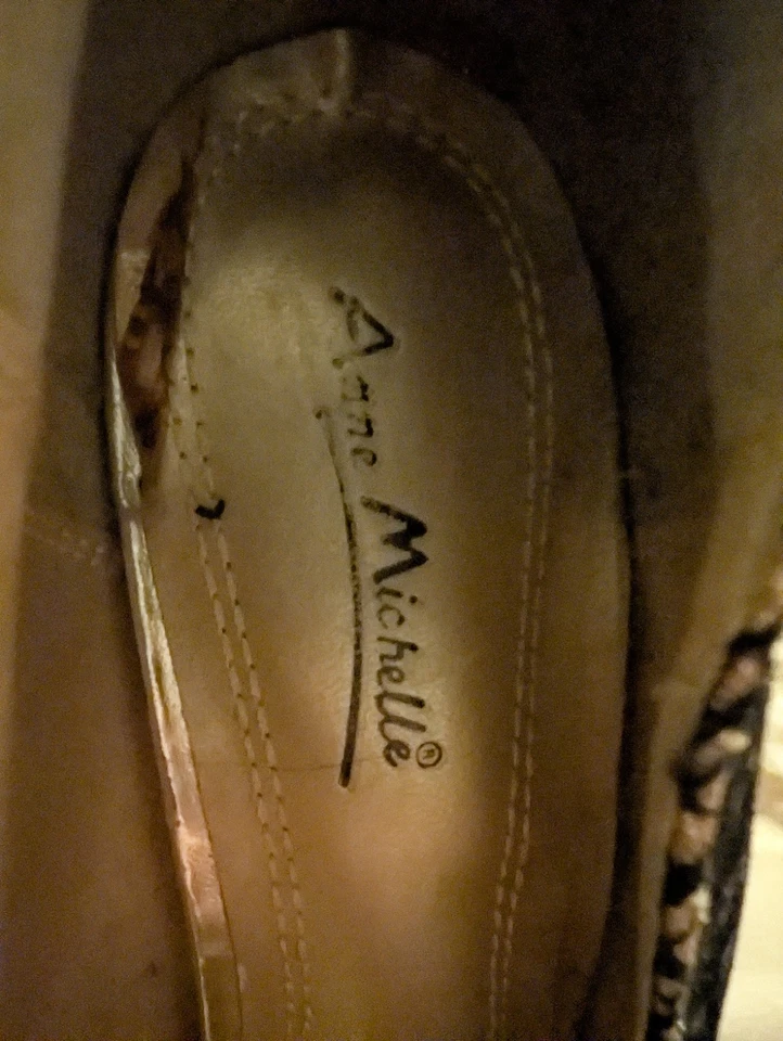 Anna Michelle Shoes Size 6 - Image 4 of 4