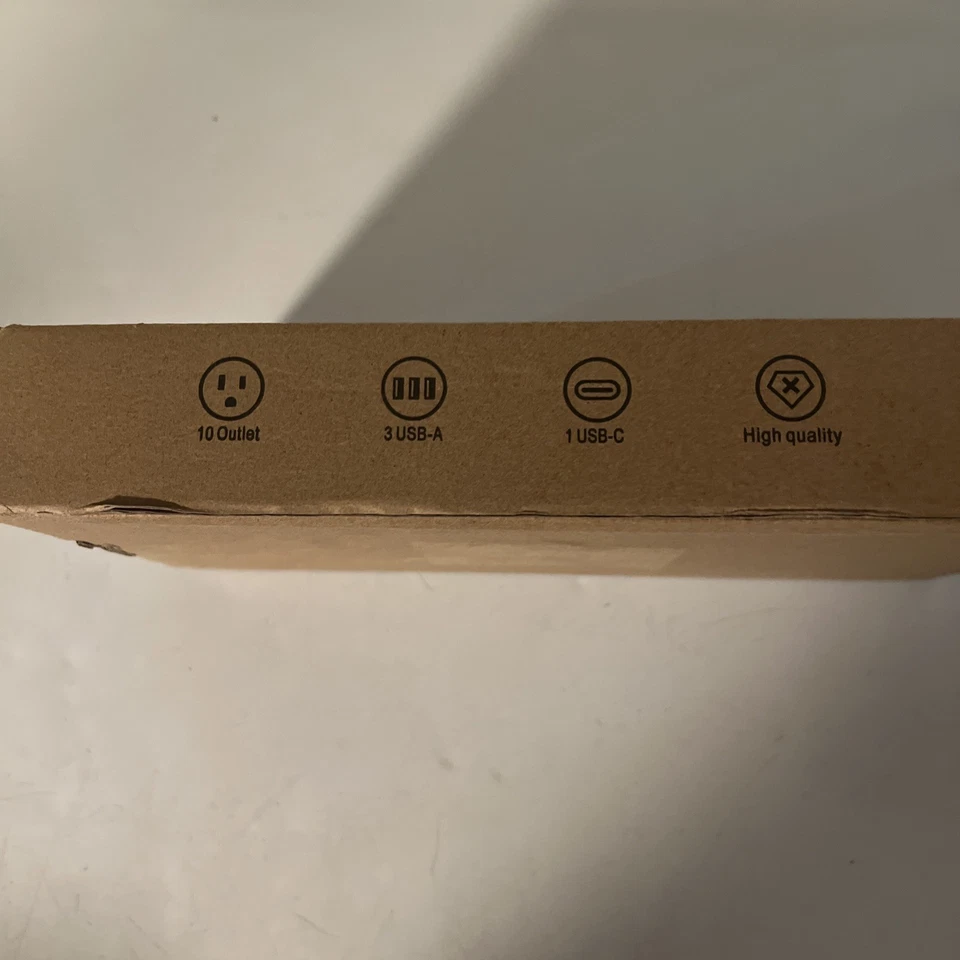 EL-100 Compact Power Strip with Overload, 10 Outlets and 3 USB, 1 Type-C - NEW - Image 2 of 4