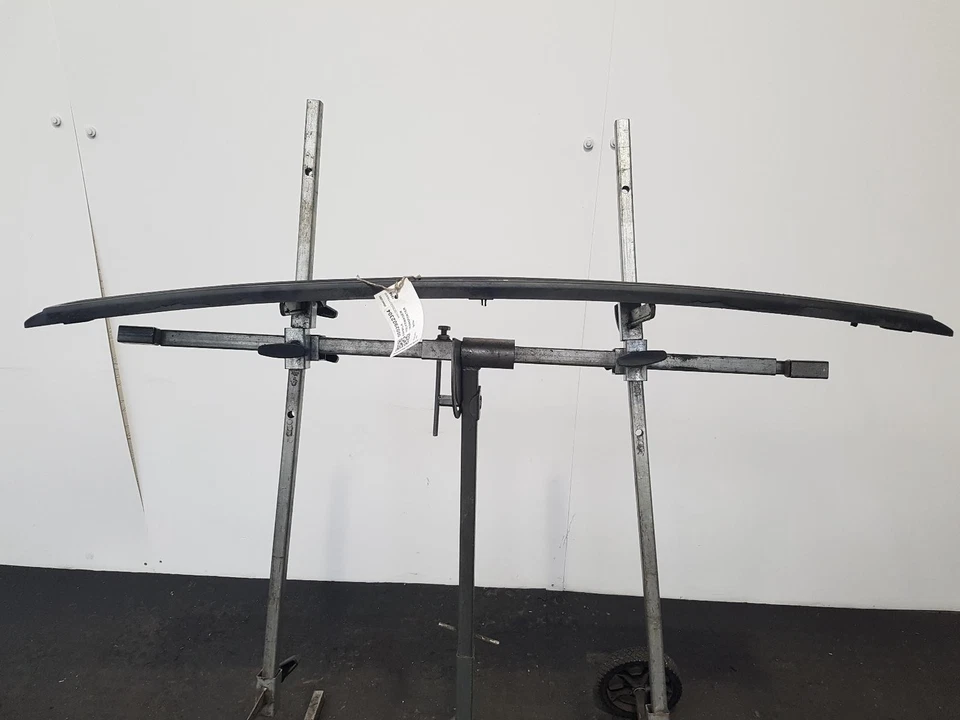 1988 VOLKSWAGEN TRANSPORTER FRONT LOWER GRILLE - Image 3 of 4