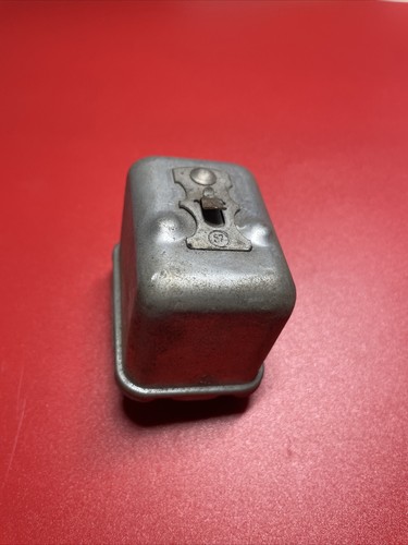 AirCooled Type 1 Headlight Dimmer Relay 12 Volt 67-70 OG# 311941583/ 311941583A - Picture 3 of 4