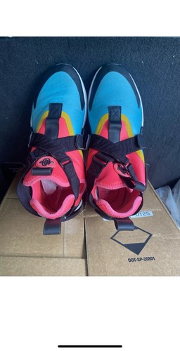 Size 10.5 - Nike Air Huarache City Multi-Color W - Picture 5 of 13