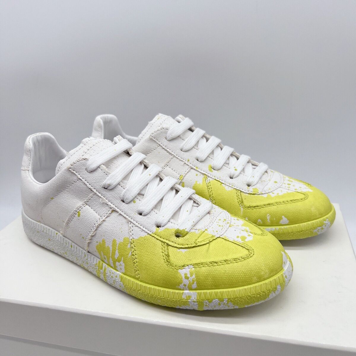 MM6 Maison Margiela Replica Sneaker Paint Splatter White MM6 Maison Margiela Replica Sneaker Paint Splatter White
