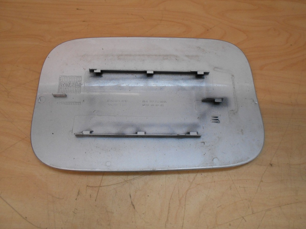 MERCEDES S CLASS W222 FUEL TANK FLAP MAGNETITE SILVER A2227570006 