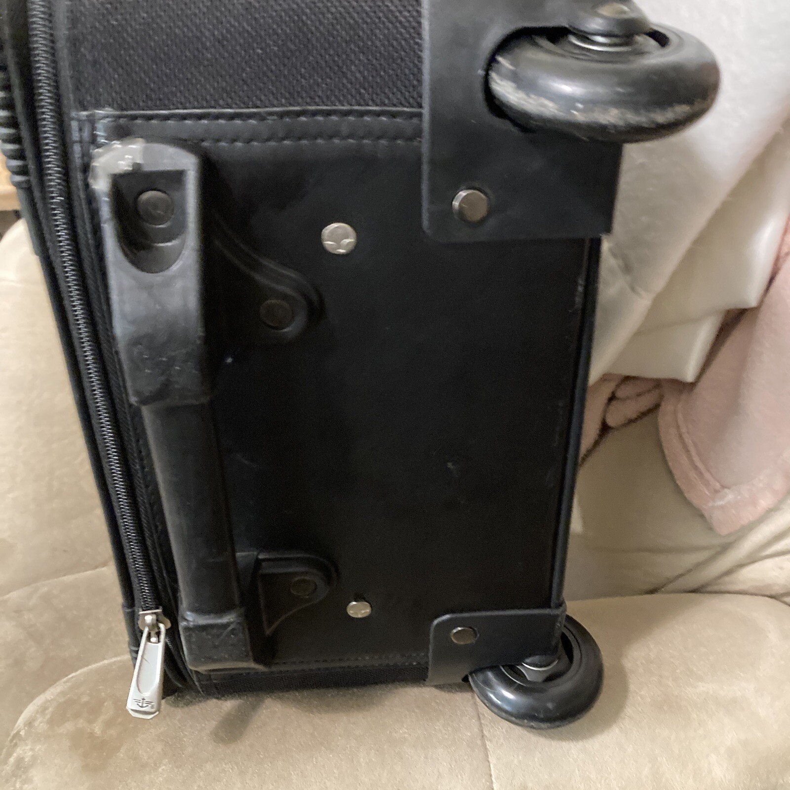 DOCKERS  Suitcase With Wheels Charcoal