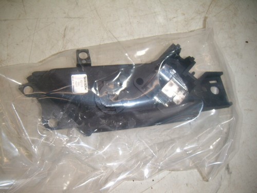 Interior Door Handle Front/Rear-Right Dorman 82656 fits 08-09 Saturn Vue - Picture 2 of 4