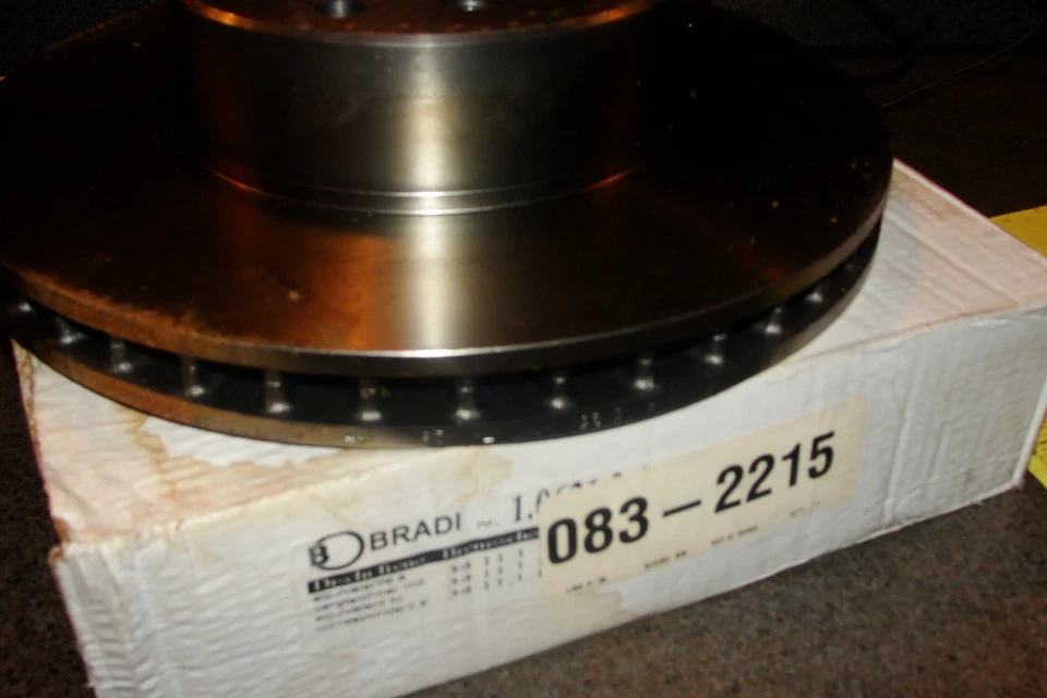 Rotor de freno de disco delantero BMW#34111159896,Beck#083-2215 E32,E34 540i,735i,740iL Foto 2 de 4