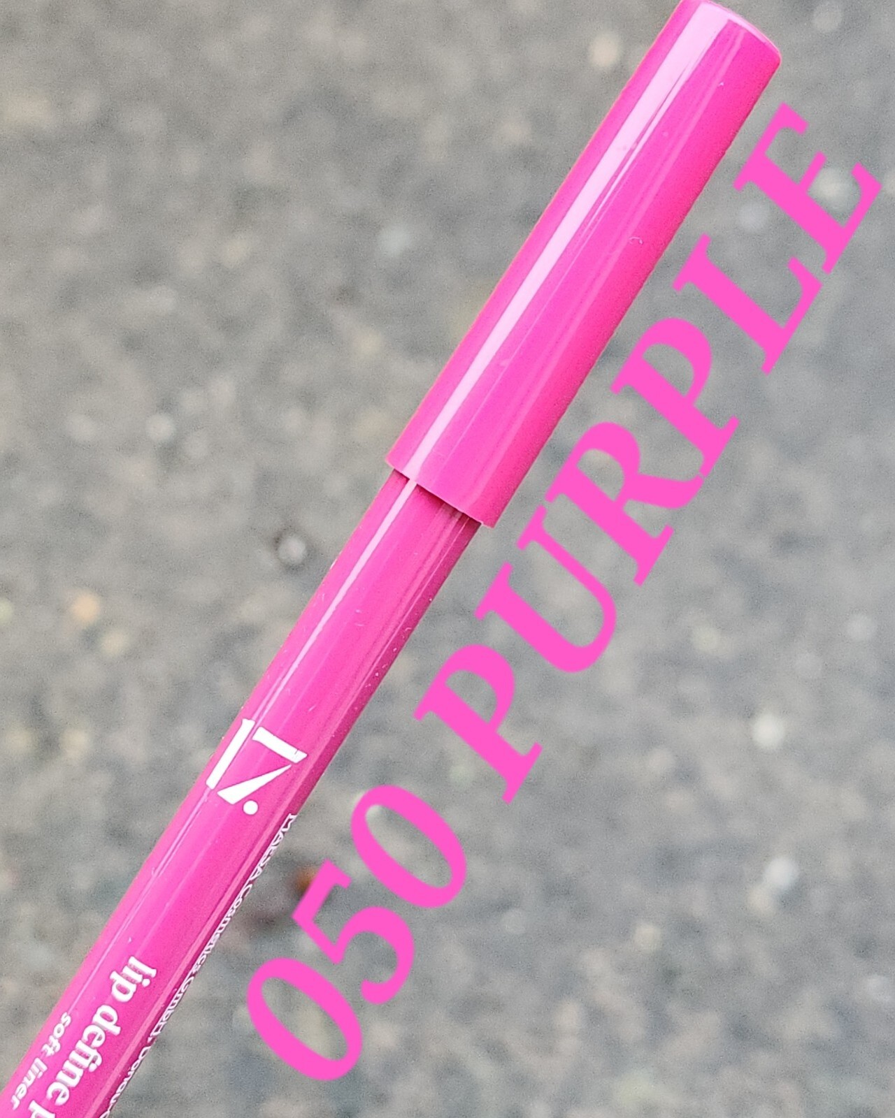 Seventeen. 17. Lip Define Pencil - Soft LIP Liner -  Shade 050 Purple New