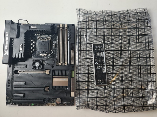 Carte mère Asus Z87 SABERTOOTH socket Intel lga1150 H3 z97 - Imagen 4 de 7