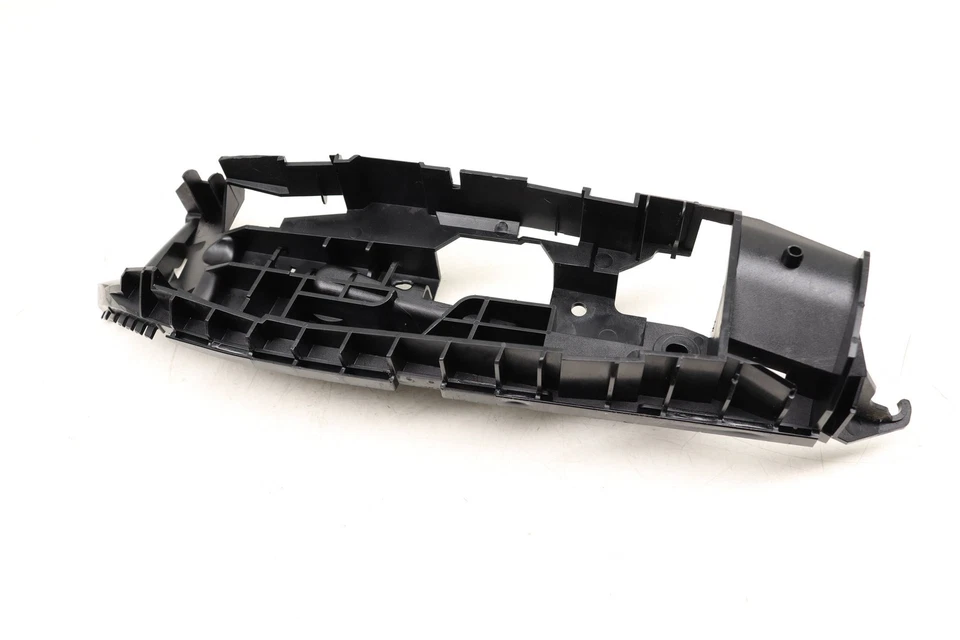 2011 BMW 1 SERIES M - Front Right SEAT Adjustment Bracket 6979656 - Image 2 of 4