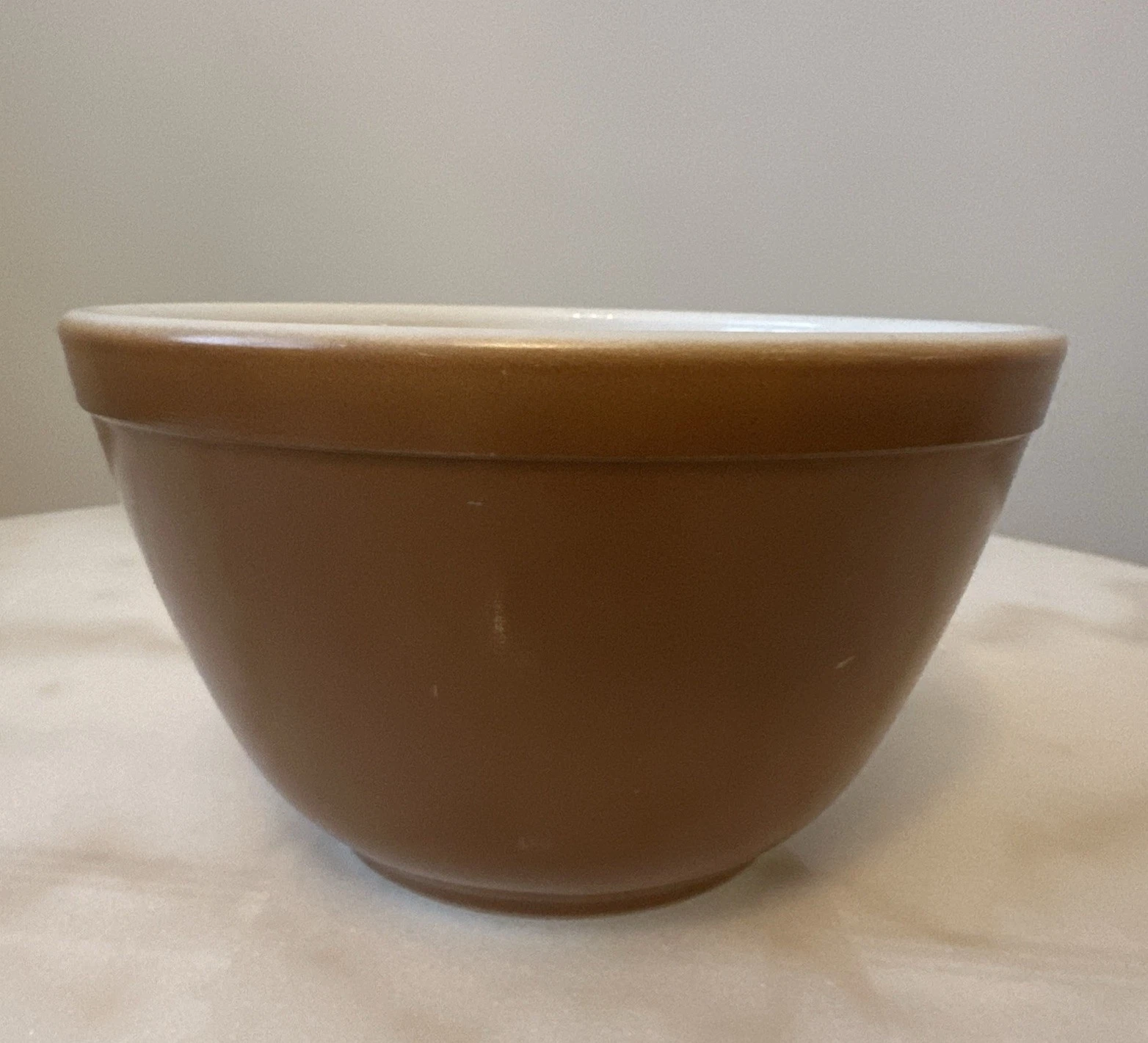 Vintage Pyrex Mixing Bowl #401 Brown, 1-1/2 Pint, 5 3/4" Diam. USA Ovenware.