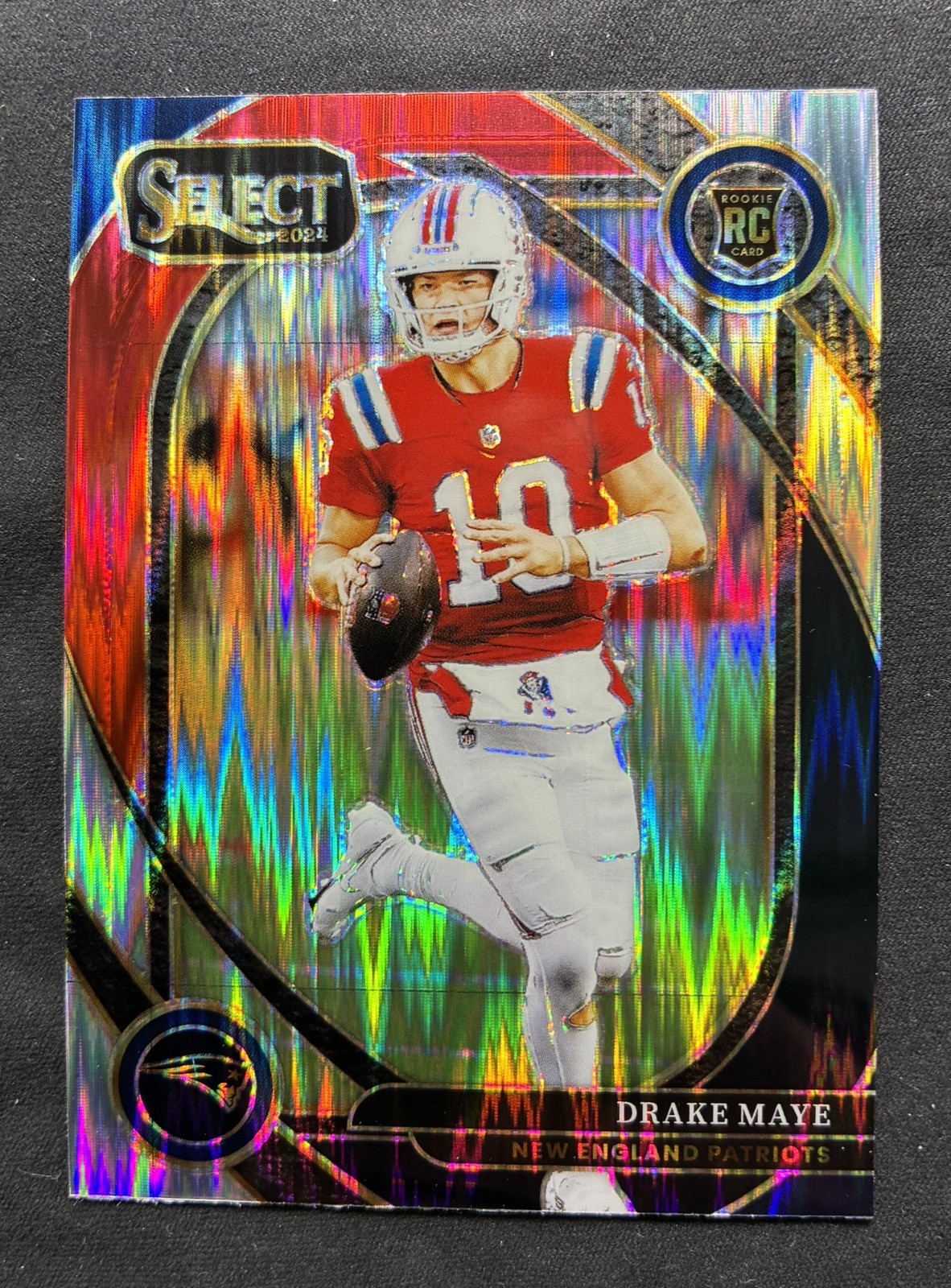 2024 Panini Select - Drake Maye Club level #218 Red & black Shock Prizm (RC)