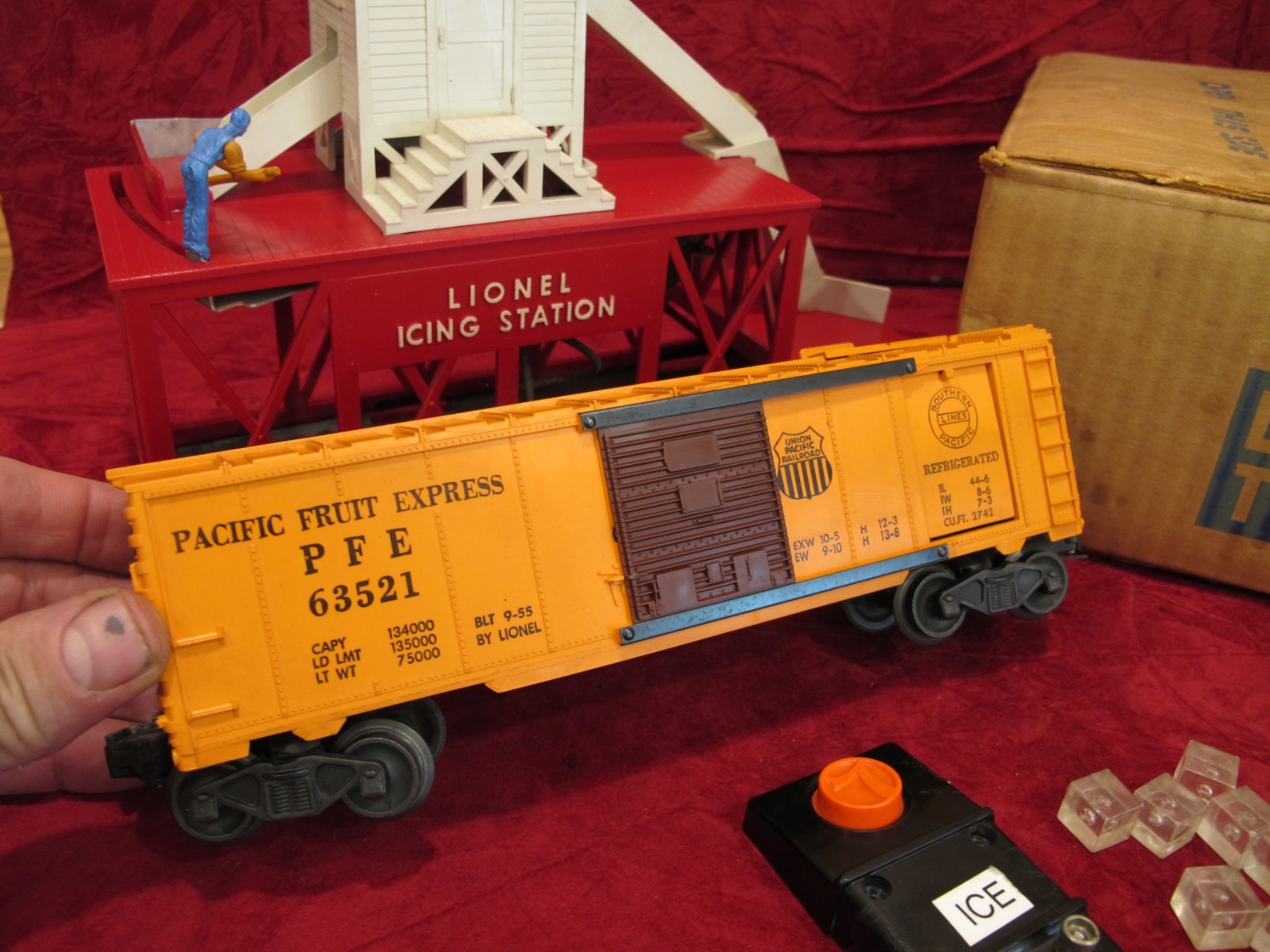 Picture 4 of 21
