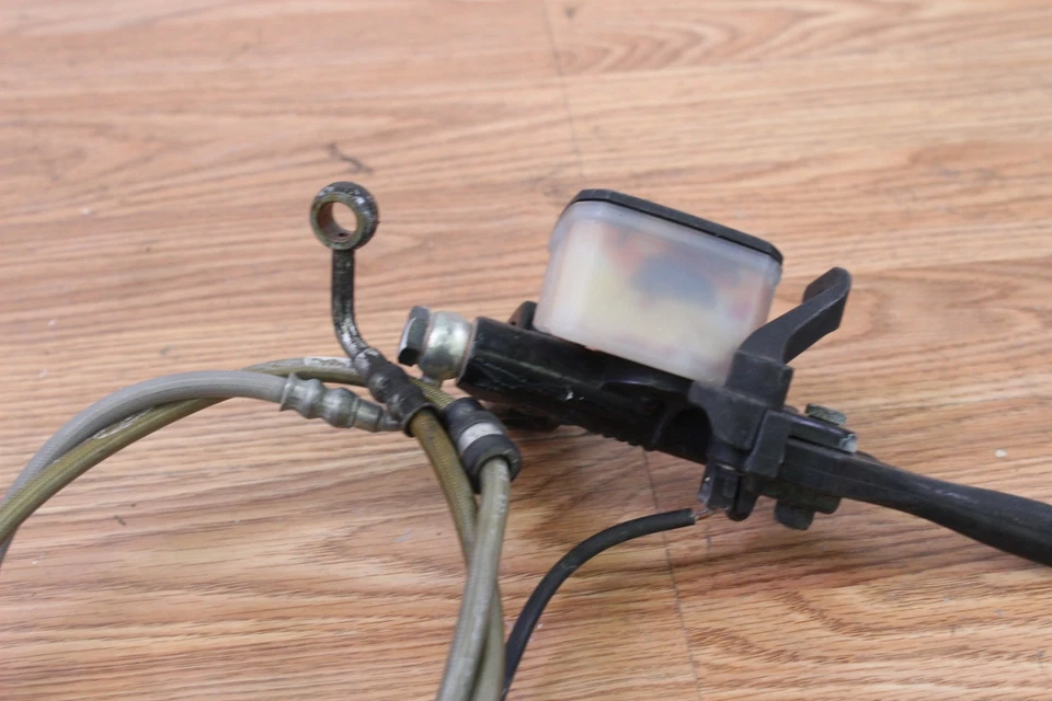 Mangueira de cilindro mestre de freio 2008 SKI-DOO SUMMIT 800 X 800R - Imagem 2 de 4