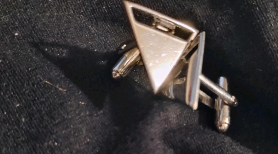 复古 Shields Fifth Avenue 袖扣银色紫水晶三角艺术装饰  — 第 2/3 张图片