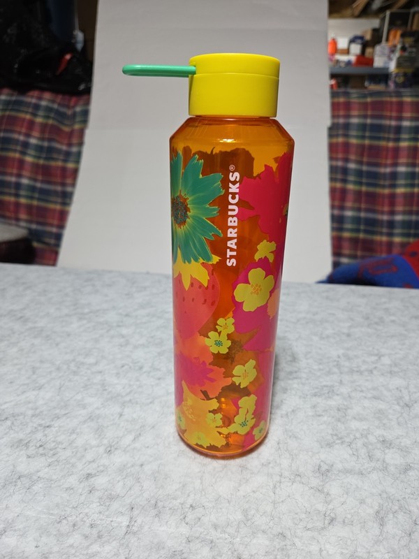  STARBUCKS Strawberry  Floral Flower Reusable Water Bottle 24 oz 