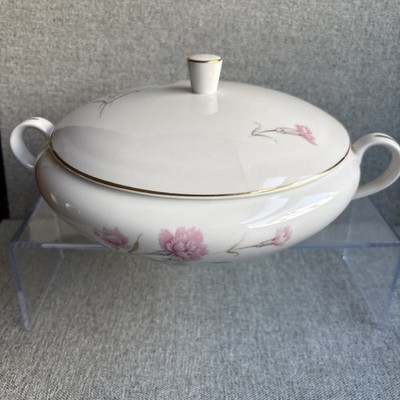 Royal Court Fine China Japan Carnation Covered Serving/Vegetable Bowl W/ Handles