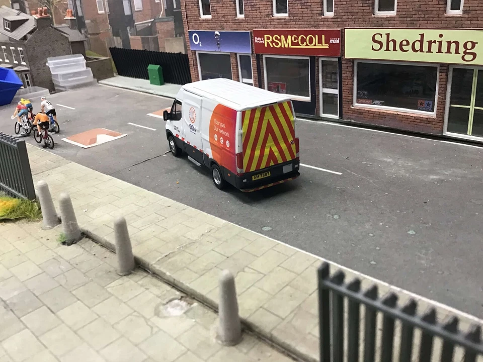 1-76 Code3 Iveco Van SGN - Image 4 of 4