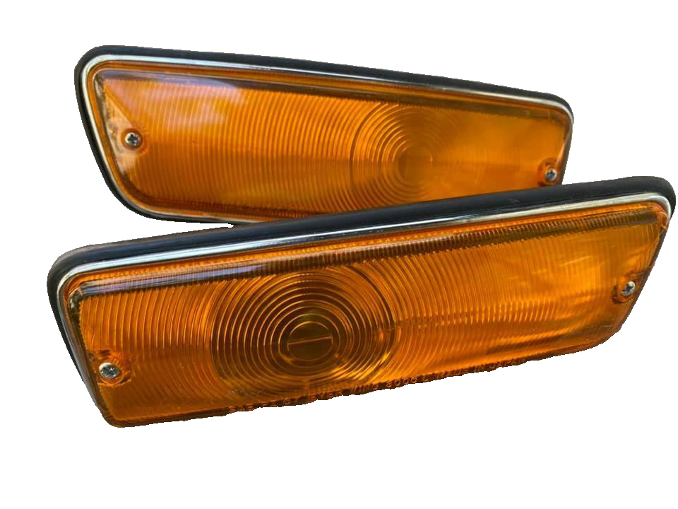 DATSUN 520 521 Pick up FRONT TURN SIGNAL LIGHTS LH+RH GENUINE
