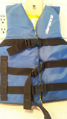 Defiance Swim Flotation Vest Kids Youth Size 50-90 lbs Blue/Yellow EUC