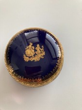 Limoges - France Porzellan, Deckeldose in kobaltblau mit Golddekor