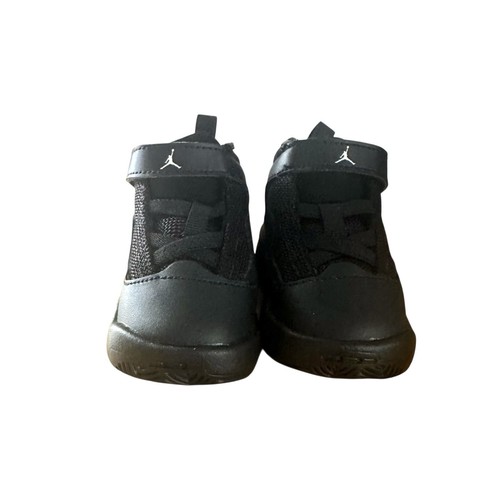 Nike Air Jordan Baby Infant Size 2C Max Aura 2 Shoes Black Chile Red CN8096-060 - Picture 3 of 10